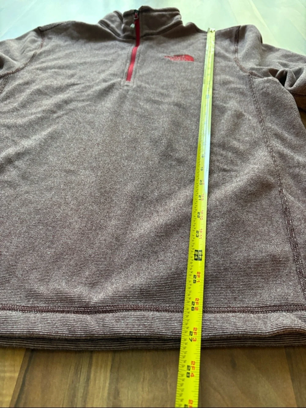 The North Face Men’s M Soft Fleece 1/4 Zip Pullover Red Logo